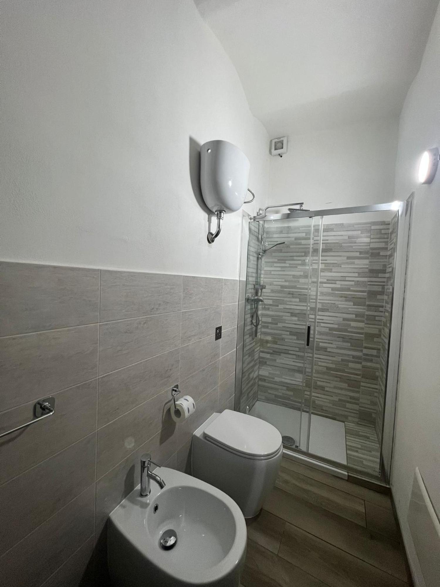 B&B Vittorio Emanuele Ciro Marina Exterior photo